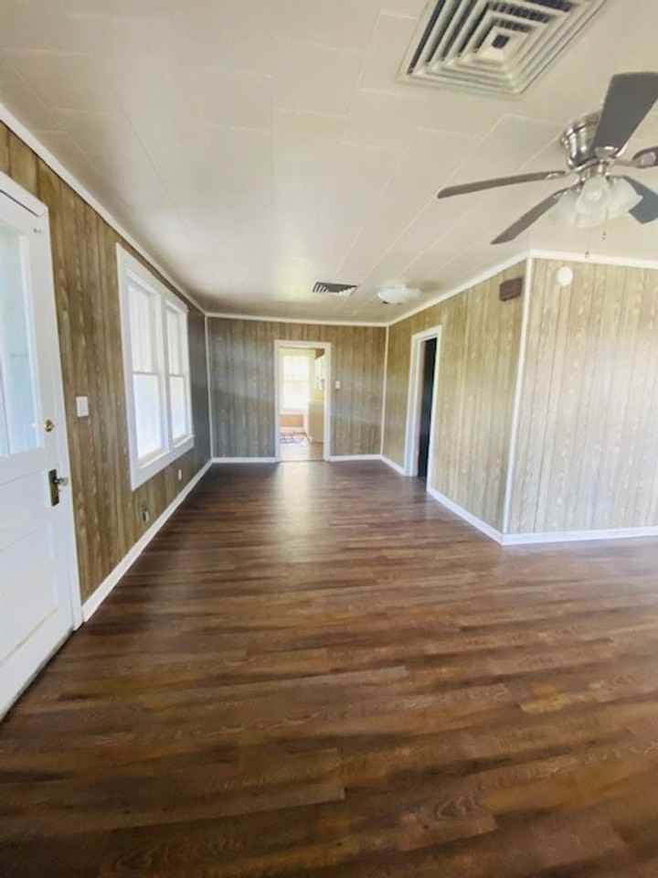 107 Barry St #1 - Photo 6 of 10