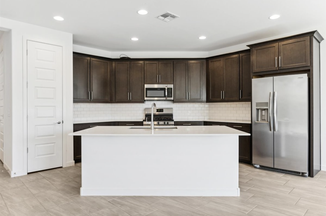 565 E White Wing Dr #1 - Photo 2 of 22