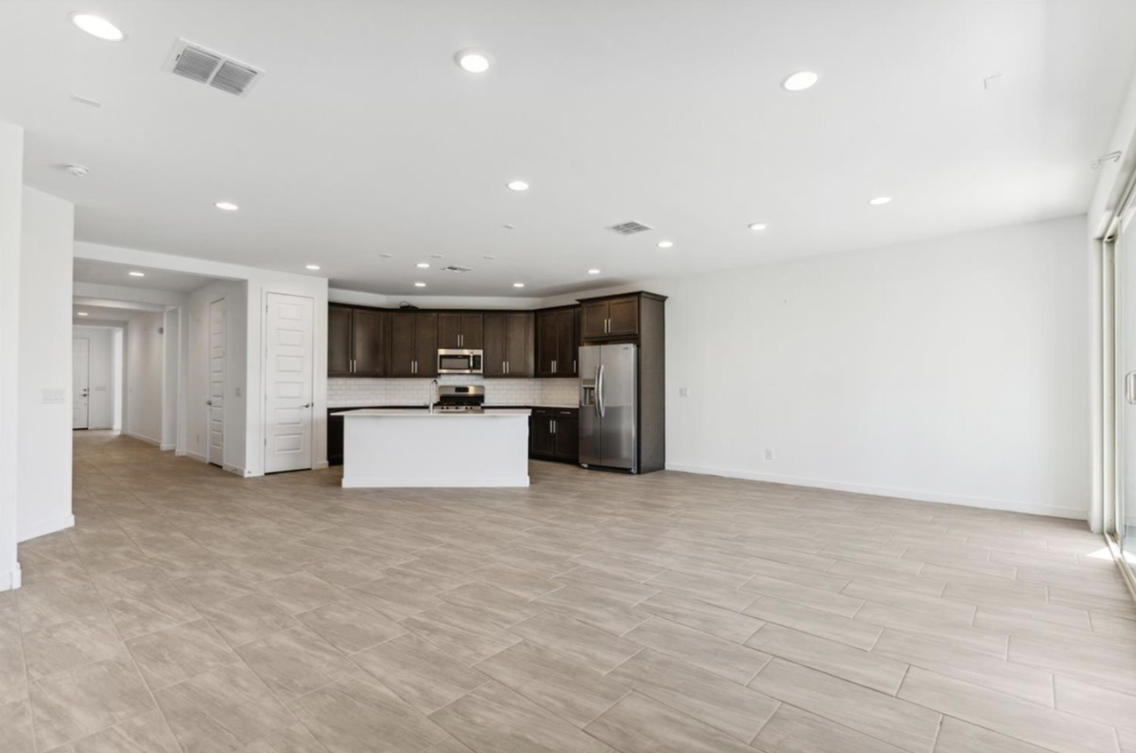 565 E White Wing Dr #1 - Photo 7 of 22