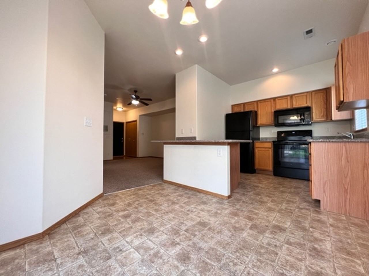 Wilson - 1927 - Photo 4 of 16