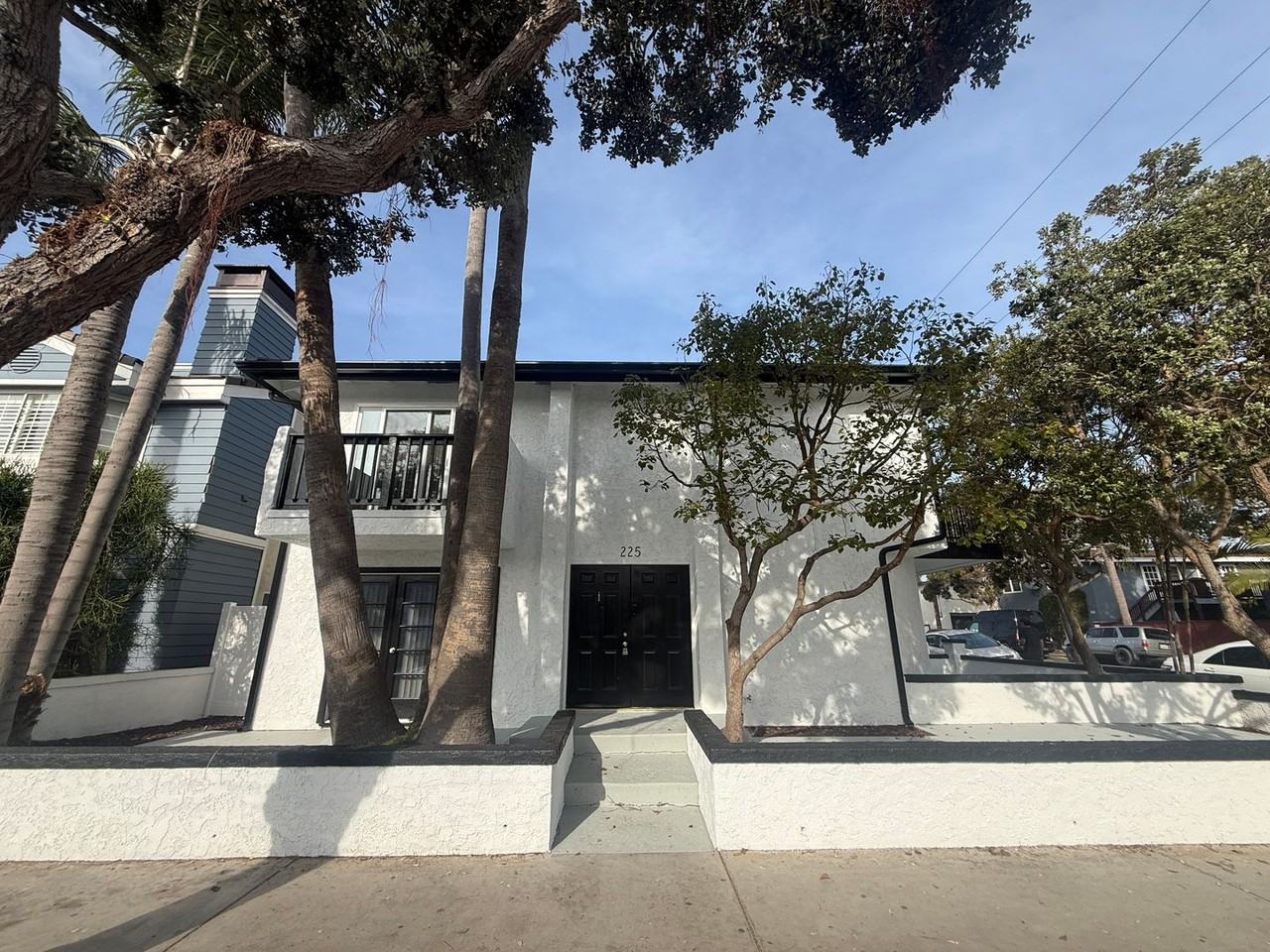 7th225 - Photo 3 of 27