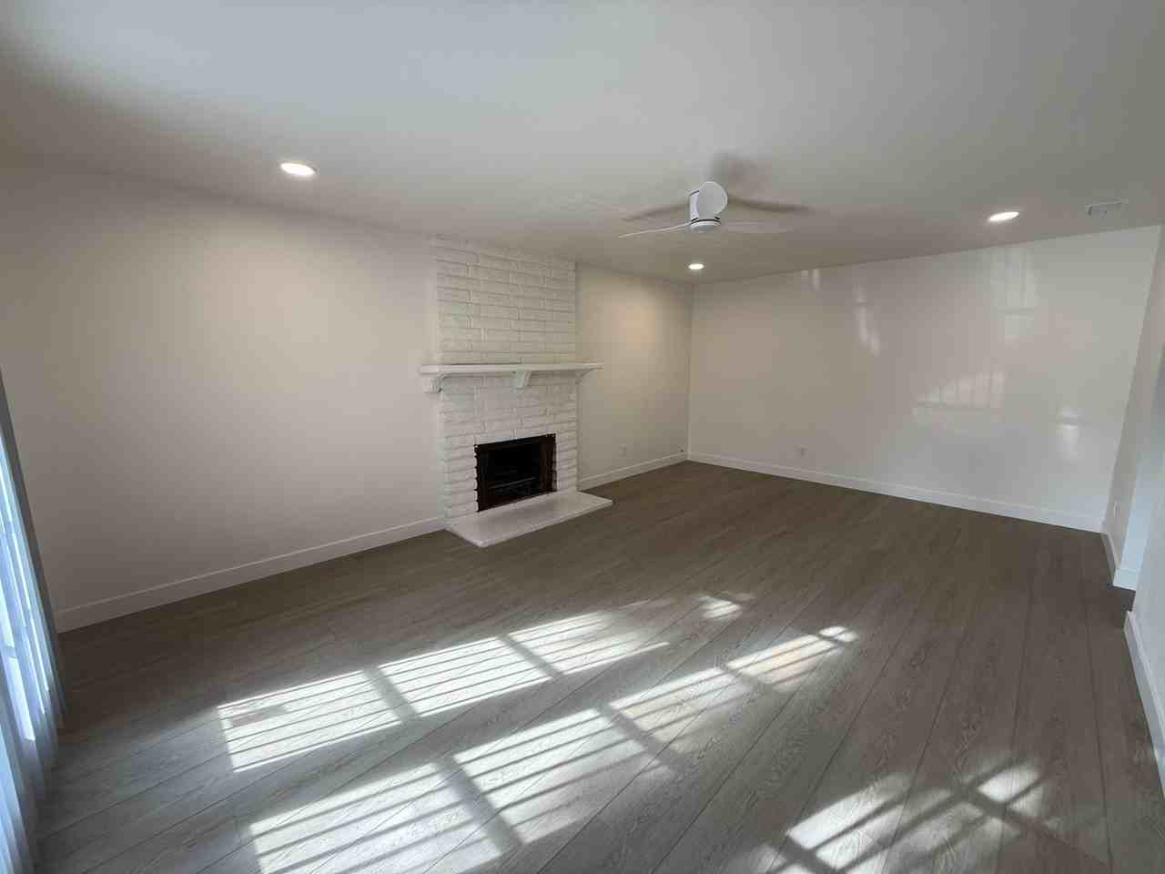 7th225 - Photo 4 of 27