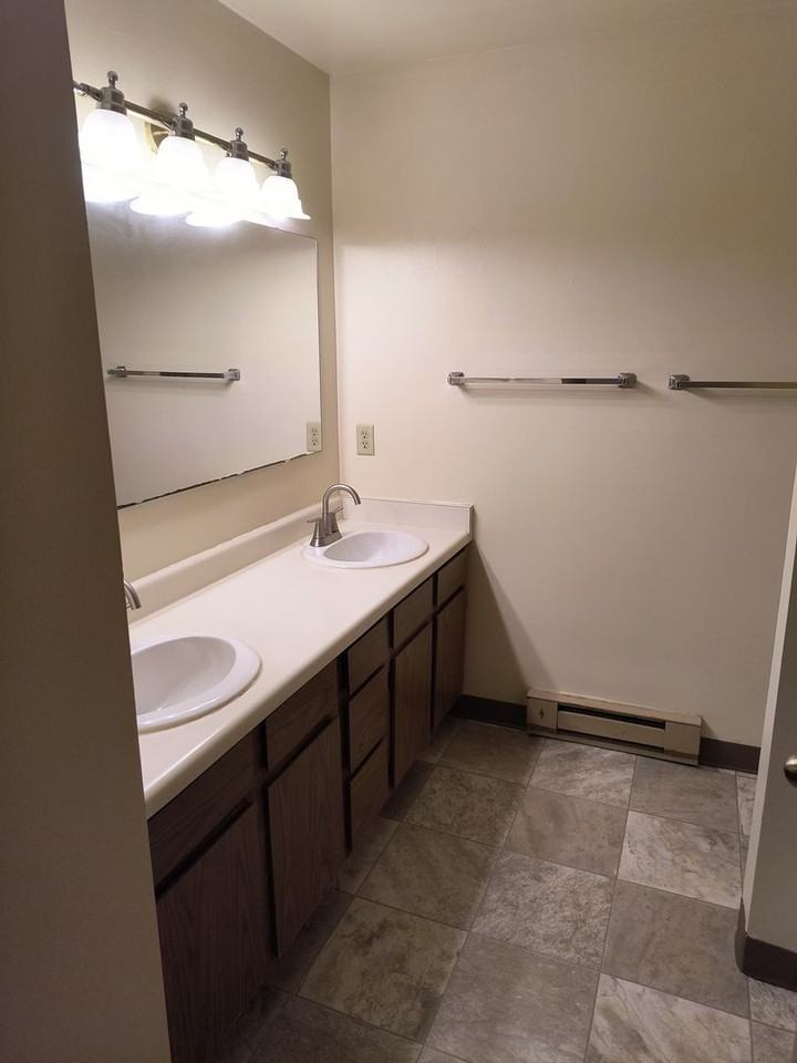 Glacier Valley Estates - Photo 4 of 29