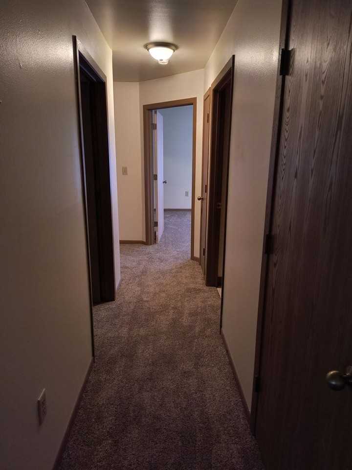 Glacier Valley Estates - Photo 5 of 29