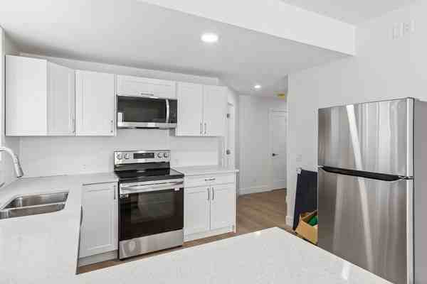 3588 Silver Way - Photo 4 of 8