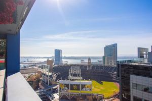 featured image of 321 10th Ave #2204