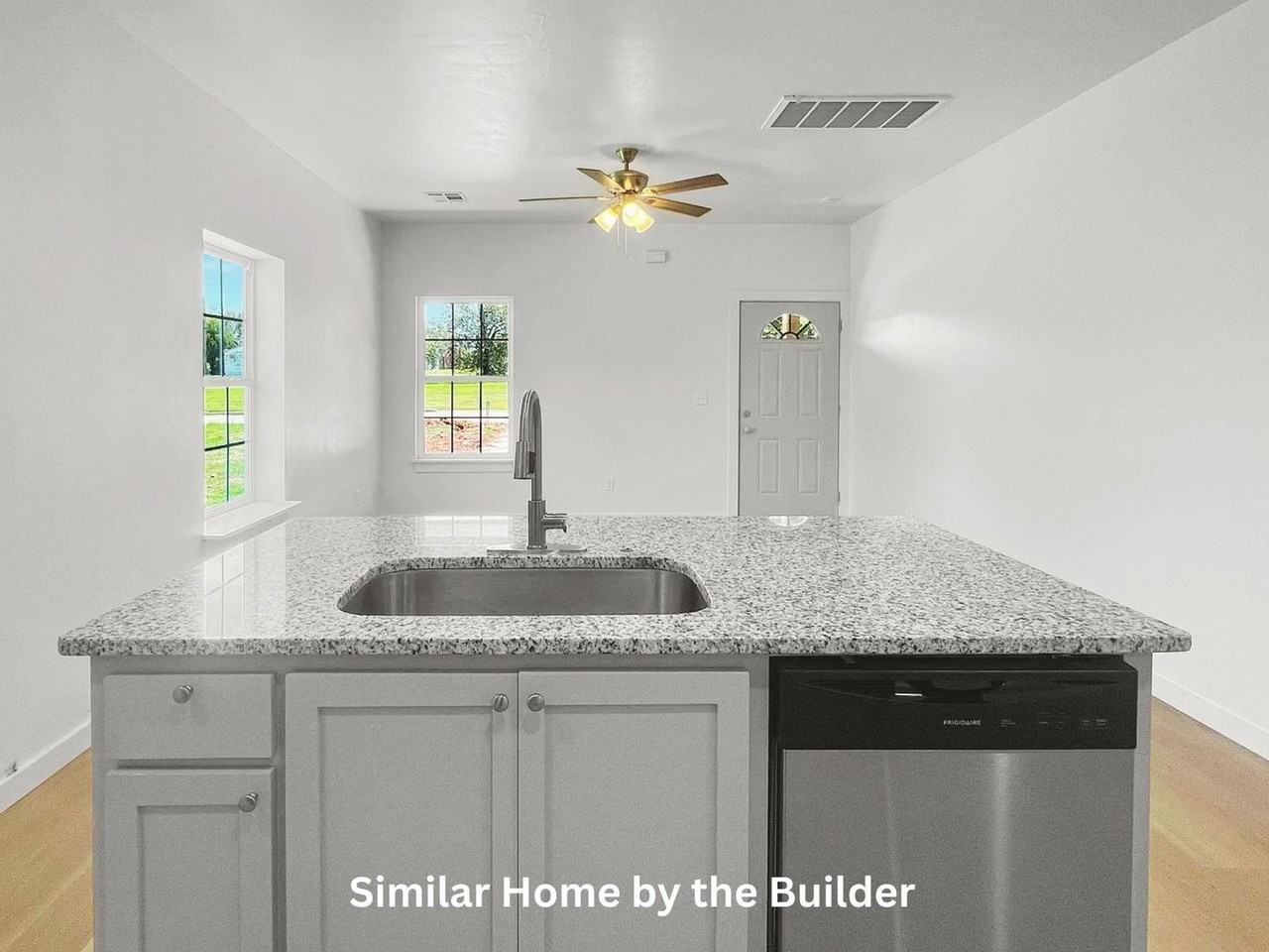 1704 Sw Washington Ave - Photo 6 of 12