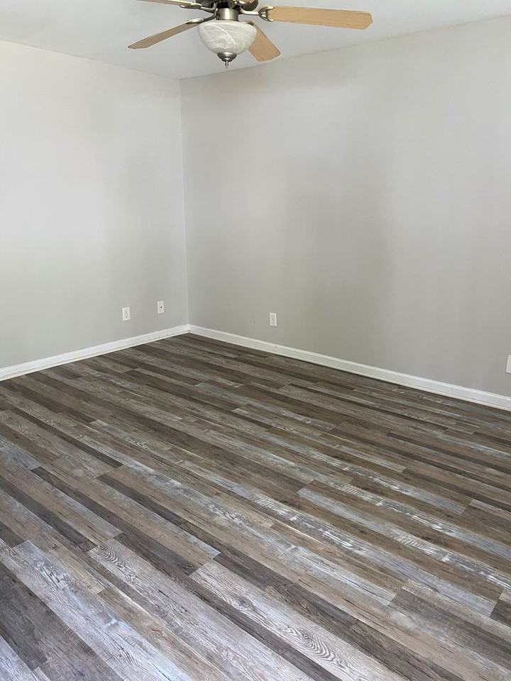 460 W I Pkwy - Photo 4 of 19