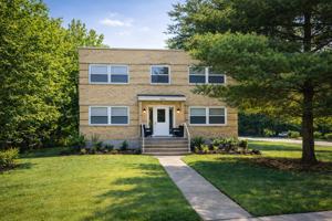 featured image of 1337 W North Bend Rd