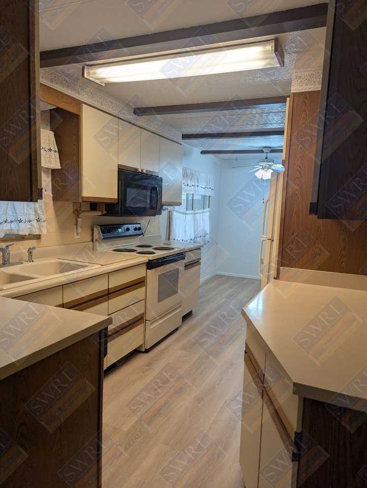 1038 Lyle Ave - Photo 7 of 18