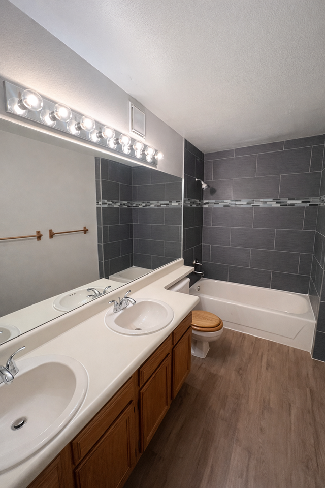 960 Acapulco Ct - Photo 6 of 7