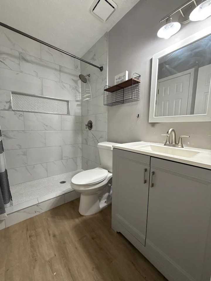 5418-5420 Glen Haven Dr - Photo 3 of 21