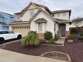 featured image of 585 Ash St