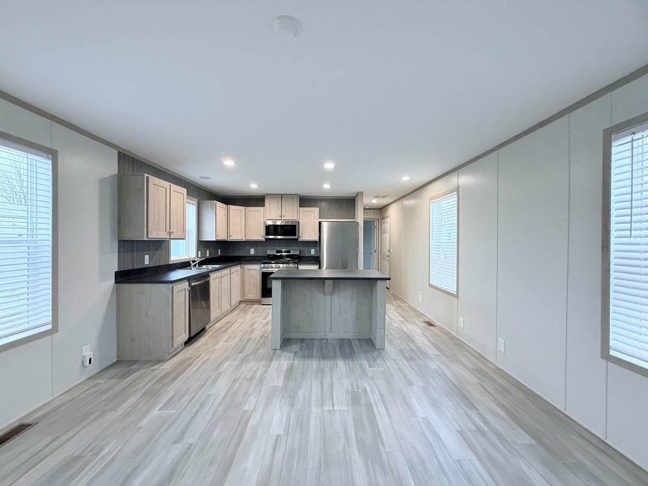 29669 Danbury Ct #243 - Photo 4 of 28