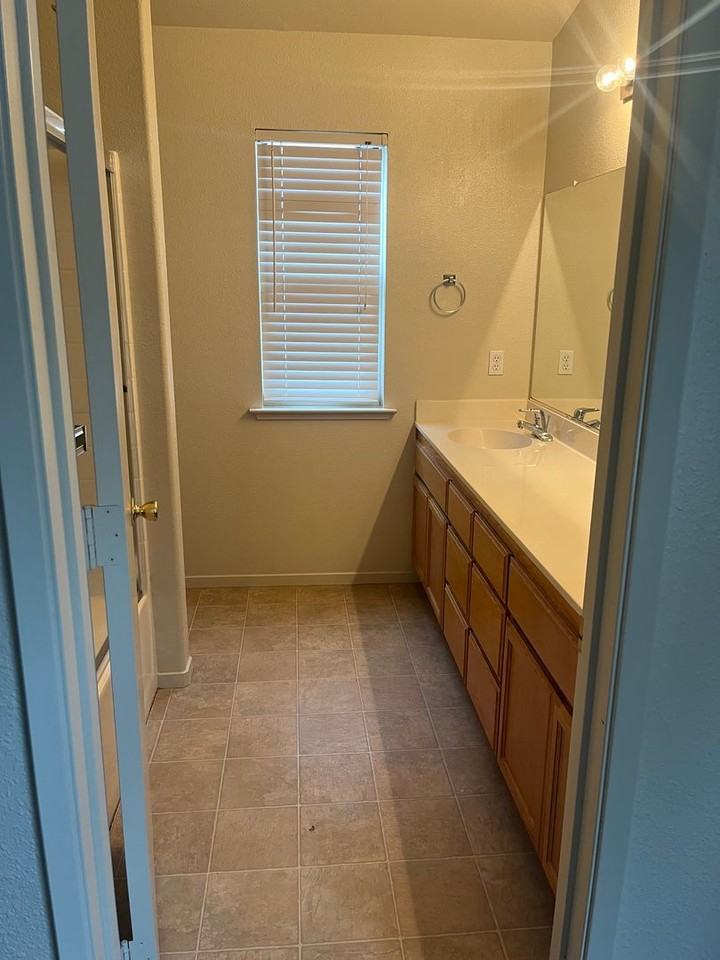 3530 St Andrews Dr - Photo 5 of 15