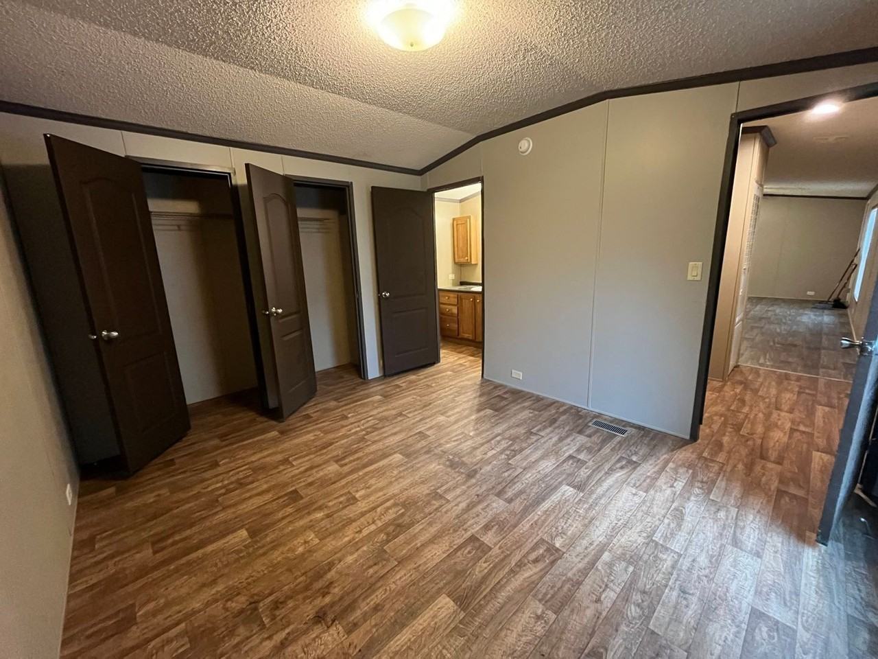 Coachlight West - Photo 3 of 12