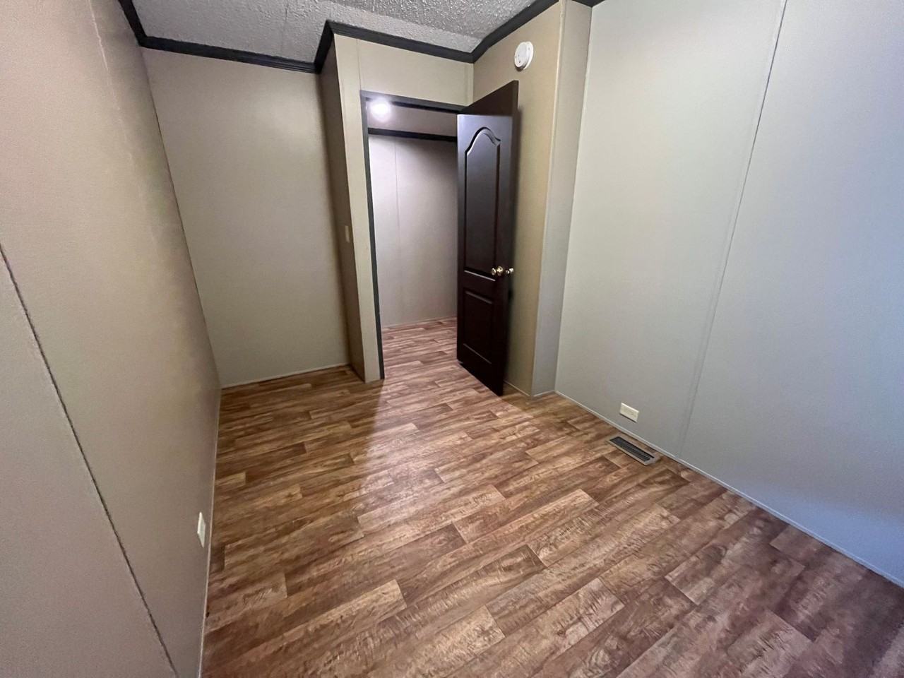 Coachlight West - Photo 7 of 12