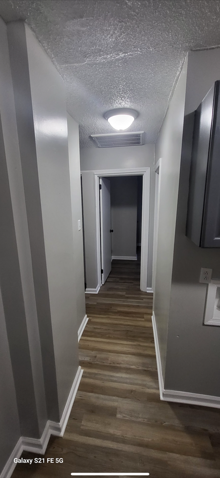 602 Scroggins Ave - Photo 3 of 15