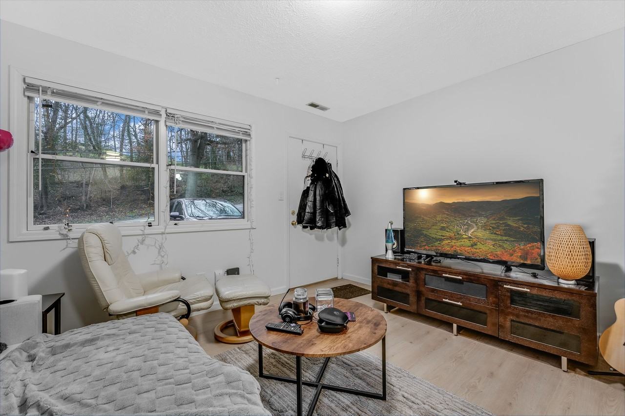 Avalon Apartments - Photo 3 of 18