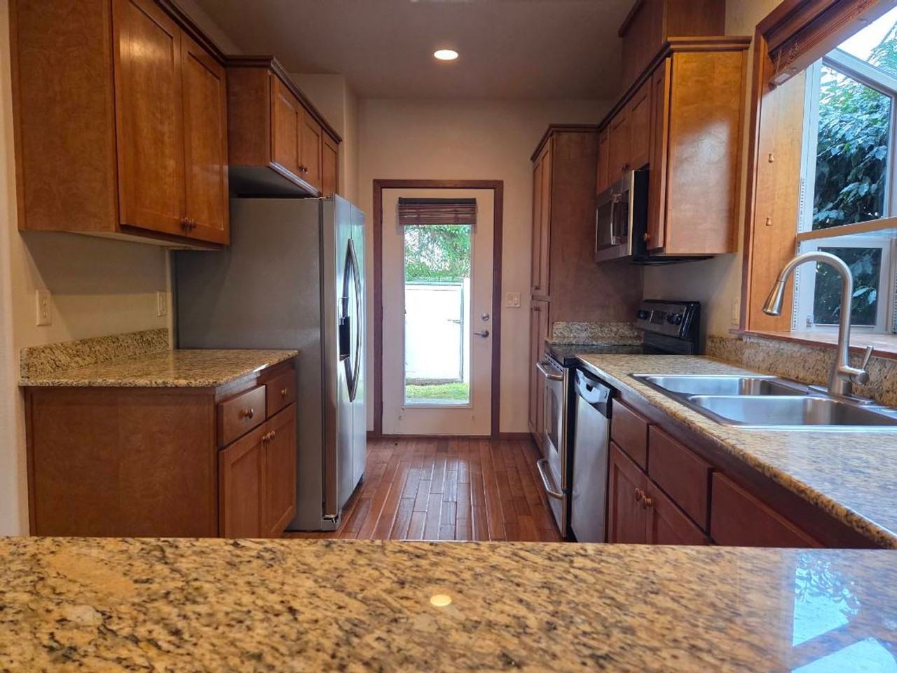 3126 Alameda St #212 - Photo 5 of 24