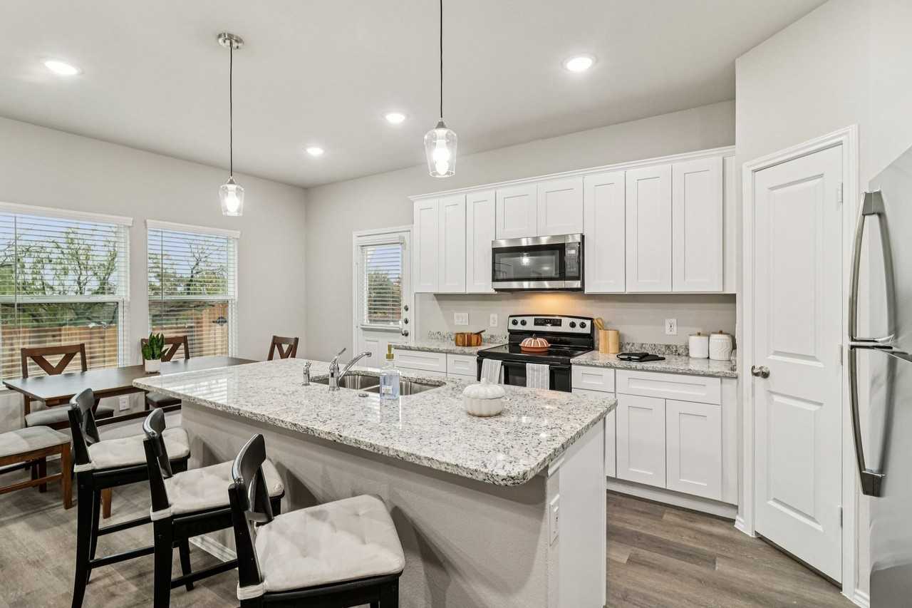 Nature's Edge - Photo 7 of 33