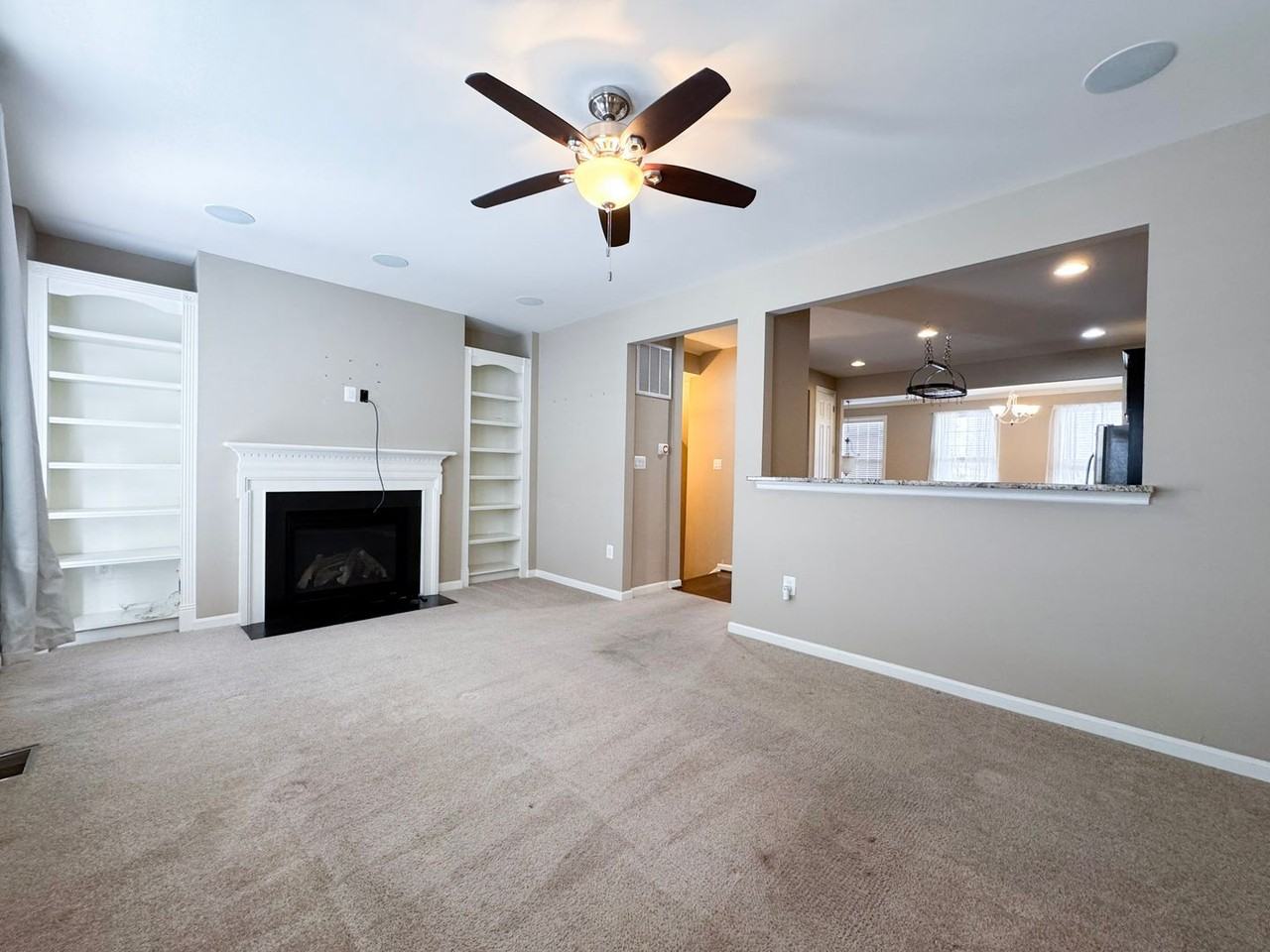 9962 Leander Ln - Photo 4 of 28