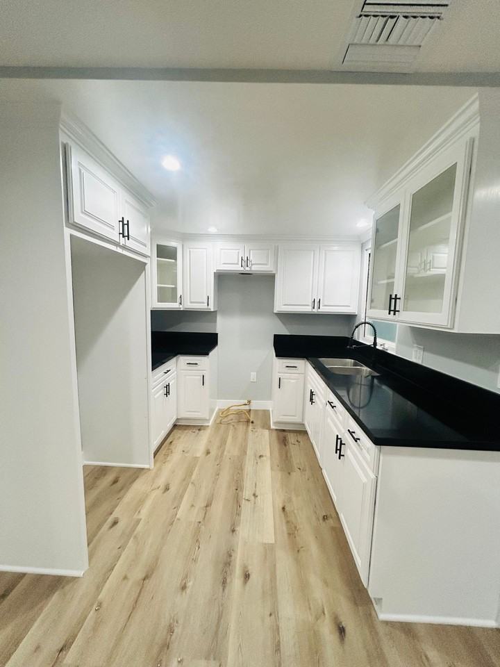 4108 W 106th St - Photo 3 of 16