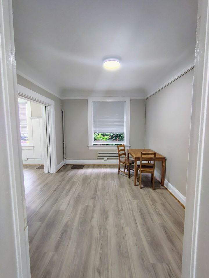 Ehern Apartments - Photo 6 of 35