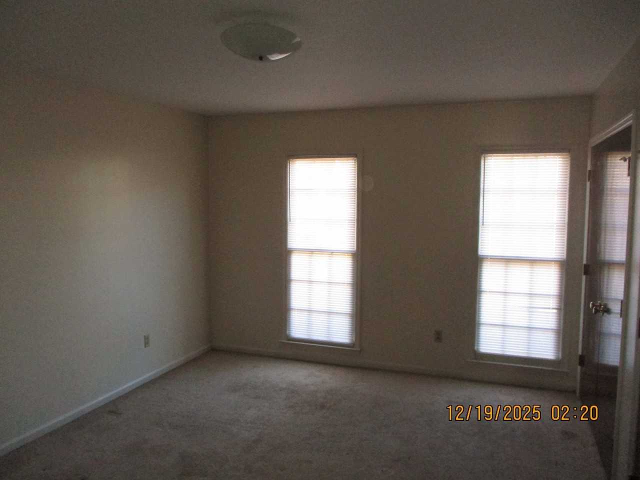 2808 Westgate Dr Apt B - Photo 3 of 7