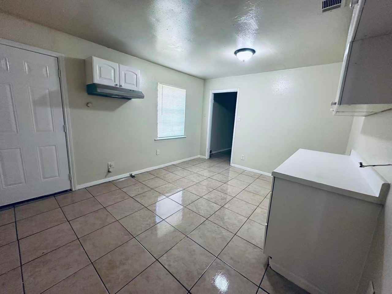 517 Davidson Dr - Photo 2 of 6