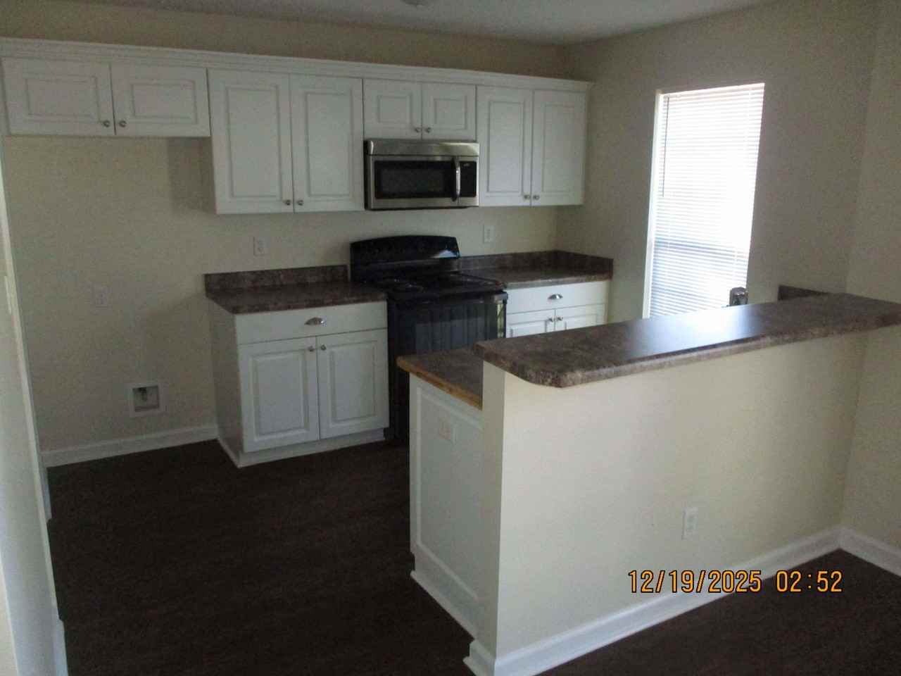 202 Glade Ln - Photo 4 of 9