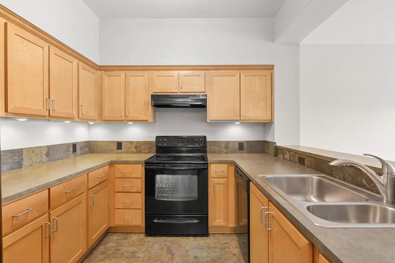 1127 Broadway St Ne #315 - Photo 2 of 14