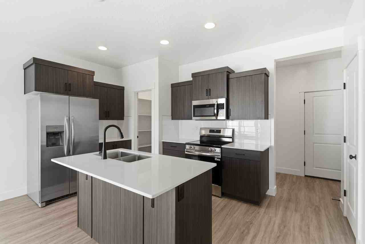5690 S Weehawken Ln - Photo 7 of 35