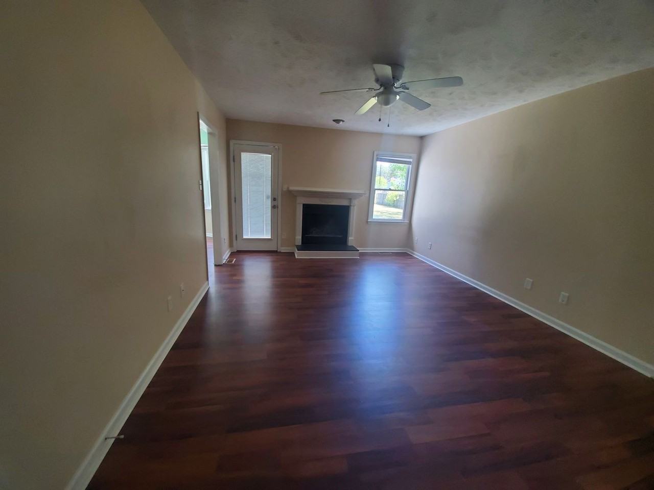 10167 Rockfish Rd - Photo 4 of 27