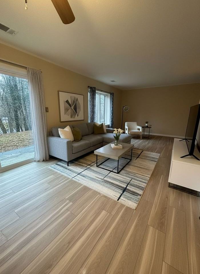 329 Shenandoah Cir - Photo 2 of 19