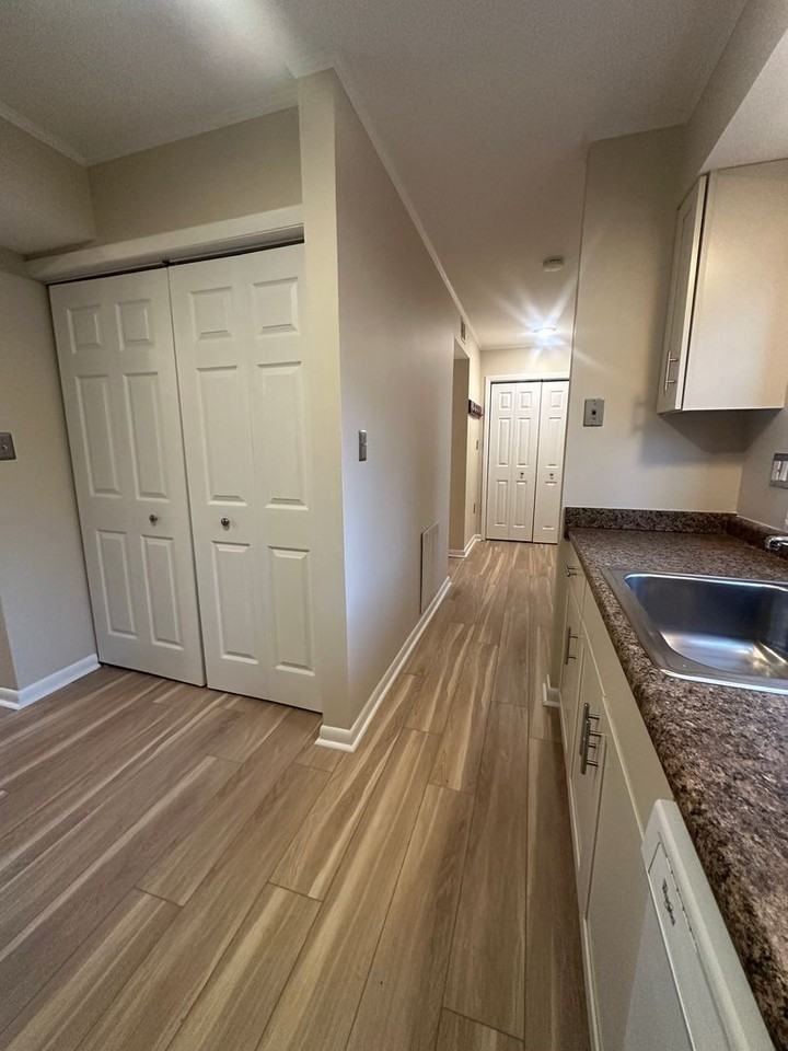 329 Shenandoah Cir - Photo 6 of 19