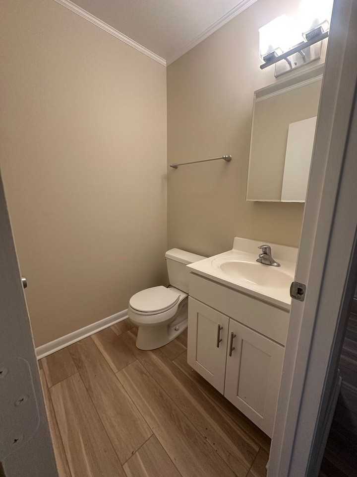 329 Shenandoah Cir - Photo 7 of 19