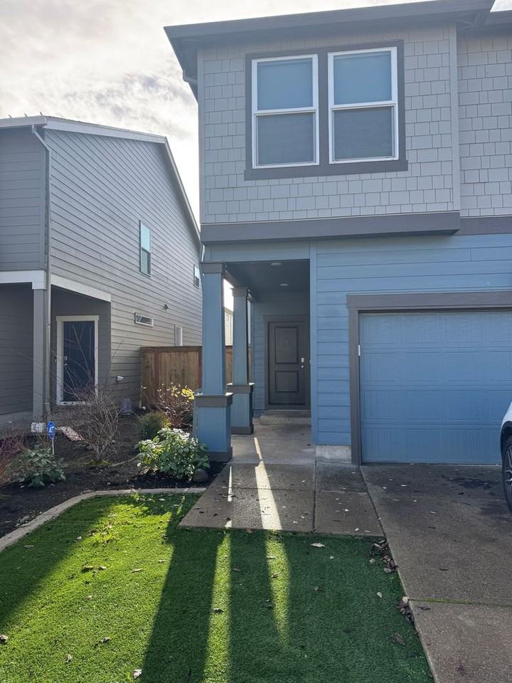 2979 Fenya St - Photo 4 of 36