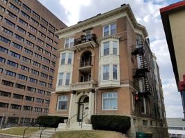 featured image of 1227 N Milwaukee St