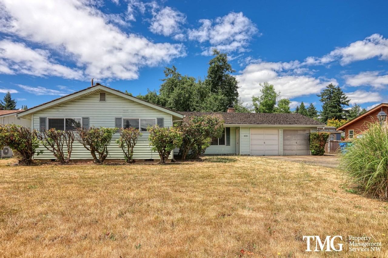 8018 Nw 1st Ave - Photo 2 of 36