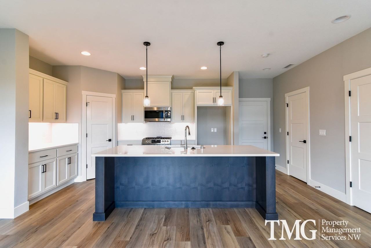 10809 Ne 119th Pl - Photo 5 of 22