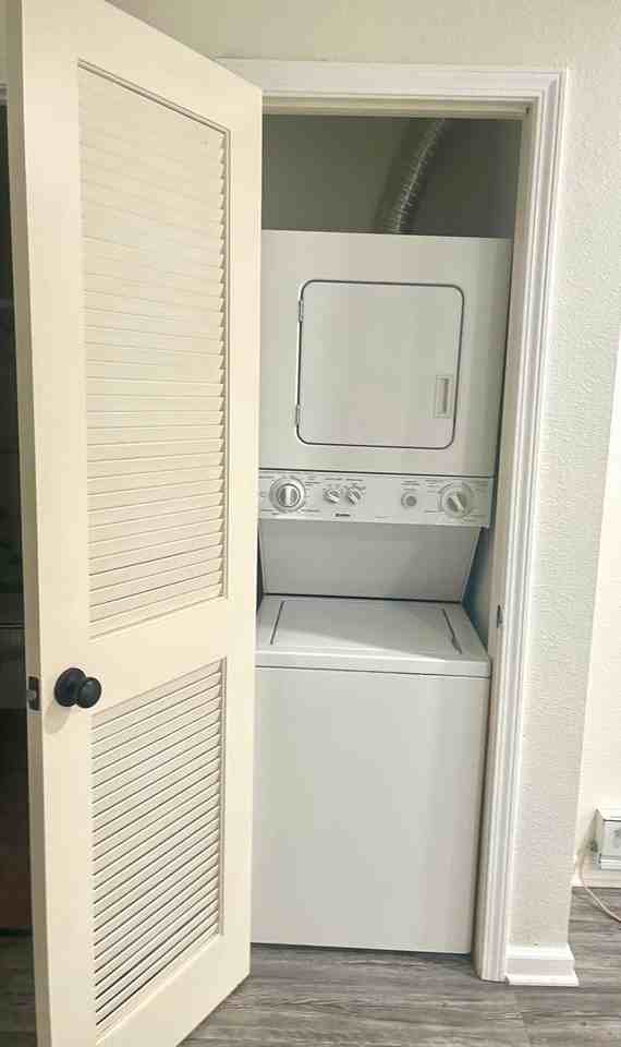 1350 N Escondido Blvd #9 - Photo 6 of 7