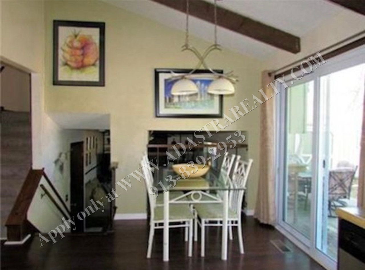 12500 S Summertree Ln - Photo 3 of 6