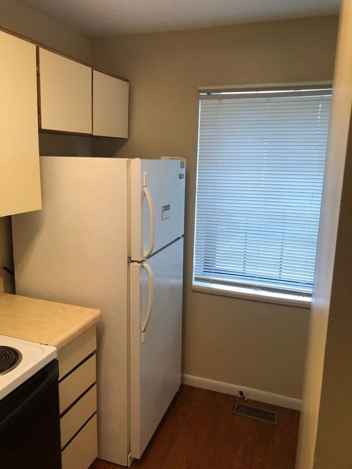 596 E Graham Pl - Photo 7 of 26