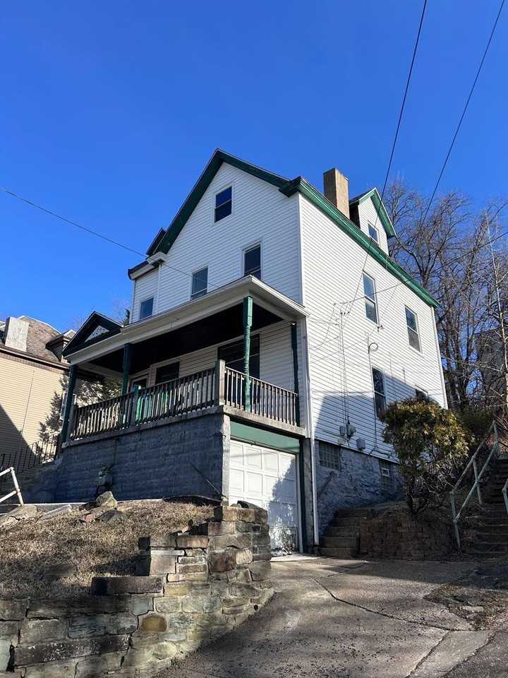 2700 Perrysville Ave - Photo 2 of 25