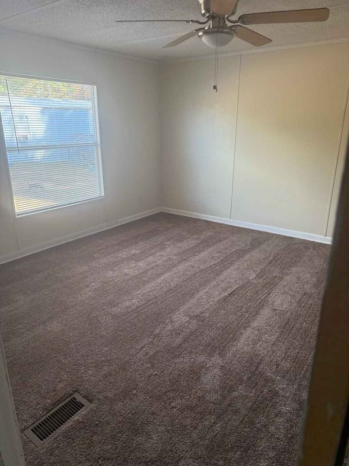 112 Herschels Way - Photo 3 of 11