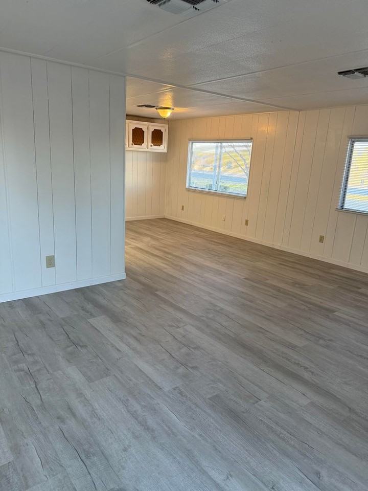 3190 Willow Dr - Photo 2 of 16