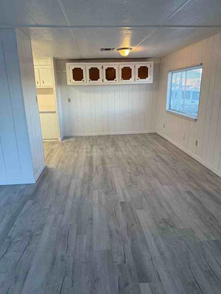 3190 Willow Dr - Photo 4 of 16