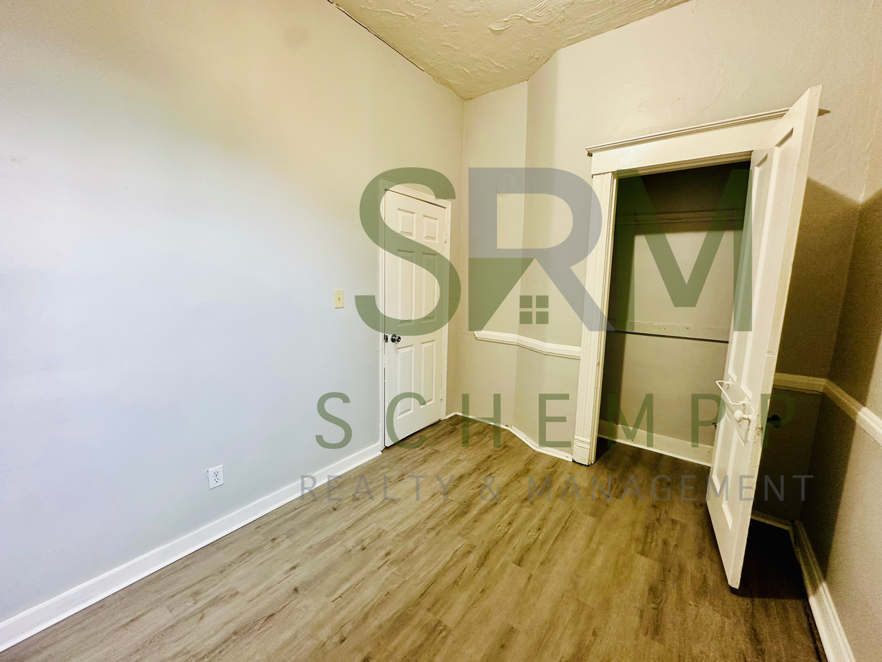 2823 Garfield Ave - Photo 4 of 13