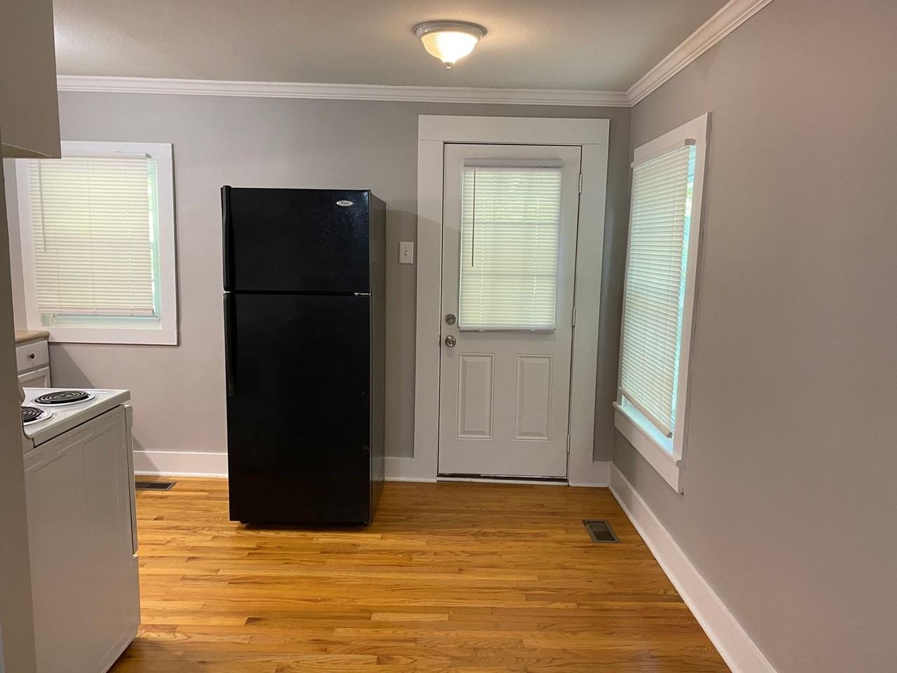 204 Rudolph Dr - Photo 7 of 19